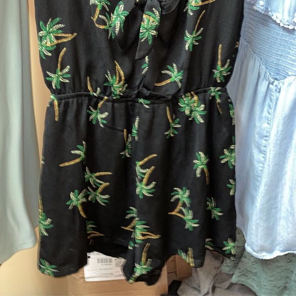 Romper - Picture 2 of 2